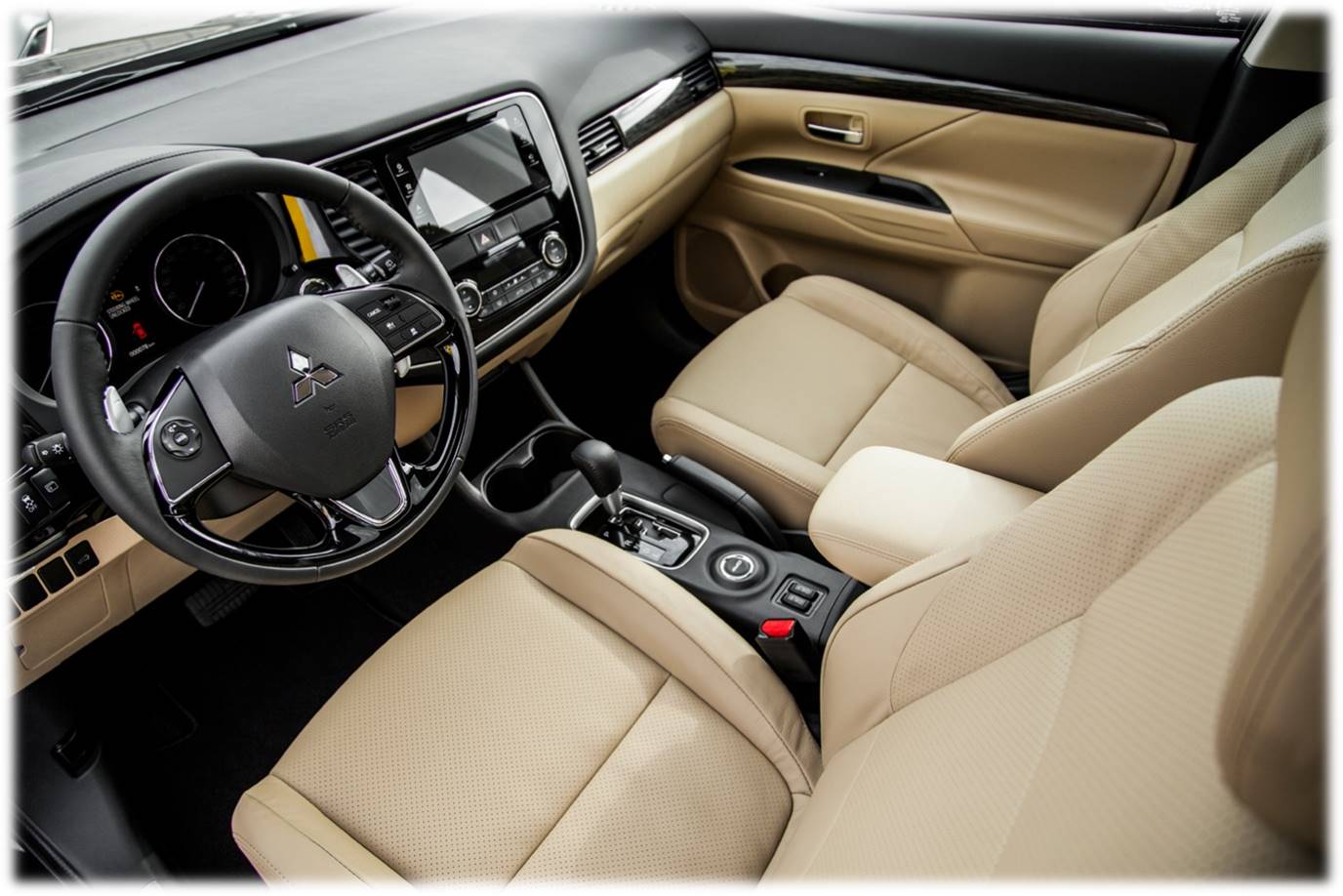 noi-that-xe-mitsubishi-outlander