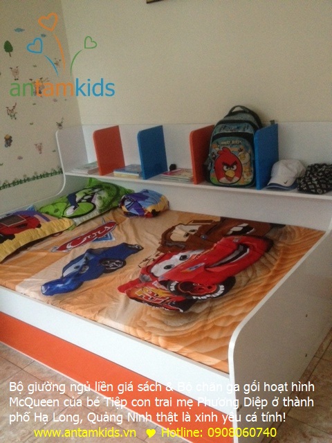 Bộ giường ngủ liền giá sách & Bộ chăn ga gối hoạt hình McQueen của bé Tiệp con trai mẹ Phương Diệp ở thành phố Hạ Long, Quảng Ninh thật là xinh yêu cá tính!