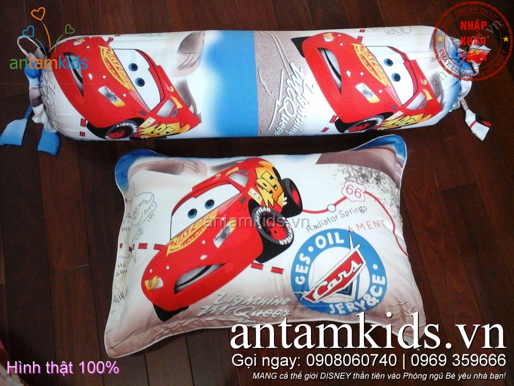 Tặng Gối Xinh Disney goi om goi nam cho bé trai bé gái khi đi xem Disney Live tại Hà Nội 10102015