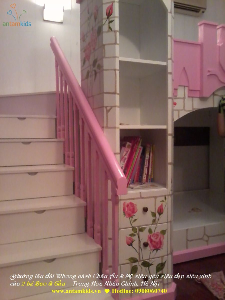 Giường lâu đài Phong cách Châu Âu & Mỹ siêu yêu siêu đẹp siêu xinh của 2 bé Bao & Gấu – Trung Hòa Nhân Chính, Hà Nội Chú họa sĩ đang hoàn tất nốt những công đoạn thi công trang trí cuối cùng đấy ạ! www.antamkids.vn   Hotline: 0908060740