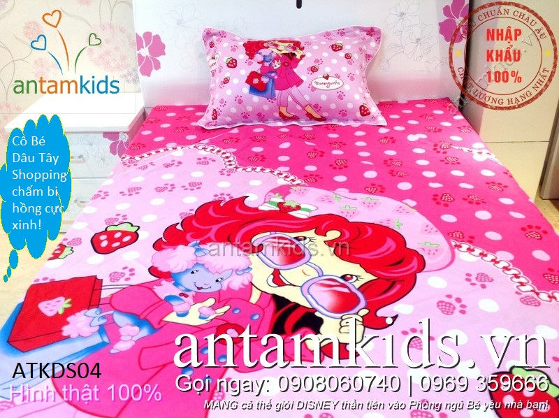 Bộ chăn ga gối Cô bé Dâu tây Shopping chấm bi hồng xinh cho bé gái