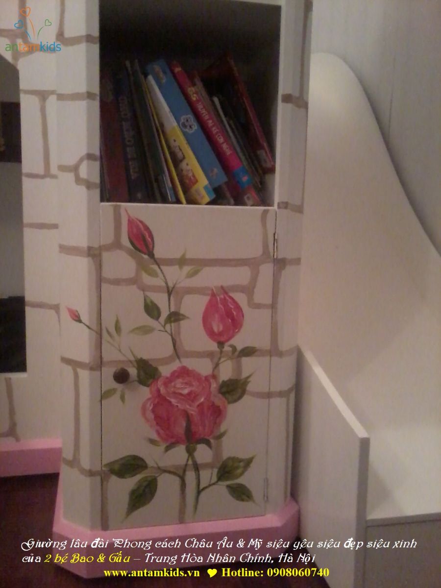 Giường lâu đài Phong cách Châu Âu & Mỹ siêu yêu siêu đẹp siêu xinh của 2 bé Bao & Gấu – Trung Hòa Nhân Chính, Hà Nội Chú họa sĩ đang hoàn tất nốt những công đoạn thi công trang trí cuối cùng đấy ạ! www.antamkids.vn   Hotline: 0908060740