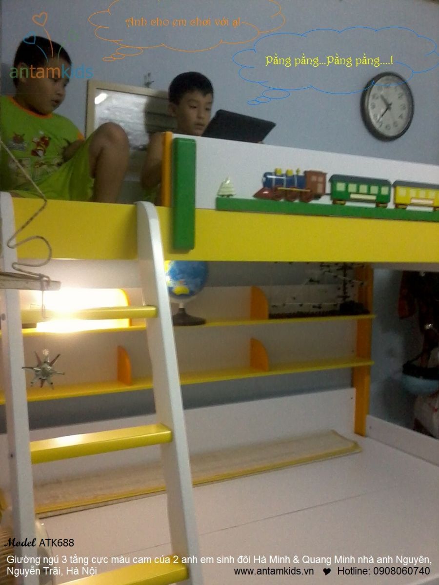 Giường 3 tầng của 2 anh em sinh đôi Hà Minh & Quang Minh nhà anh Nguyên, Hà Nội