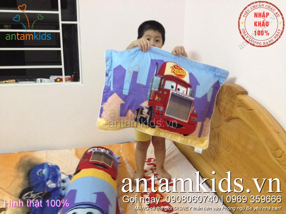 Chăn ga gối hình ô tô McQueen của bé trai Hà Nội antamkidsvn
