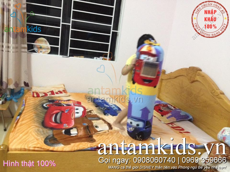 Chăn ga gối hình ô tô McQueen của bé trai Hà Nội antamkidsvn