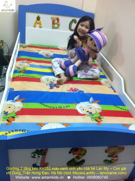 Giường 2 tầng kéo KH352 màu xanh xinh yêu của bé Lan My – Giuong tre em AnTamKids 