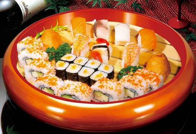 Khay sushi sashimi tròn