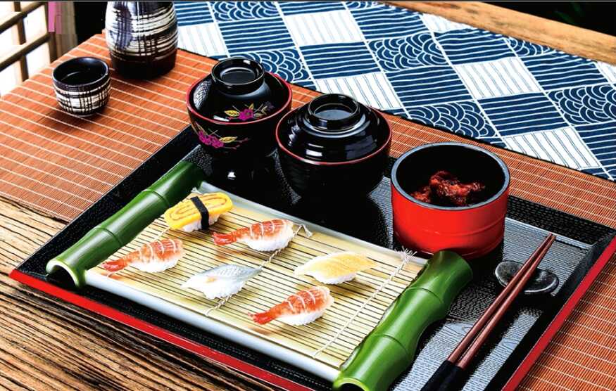 thìa và đũa nhựa