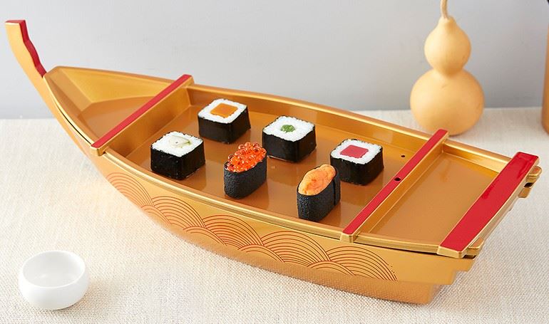 Thuyền vàng sushi