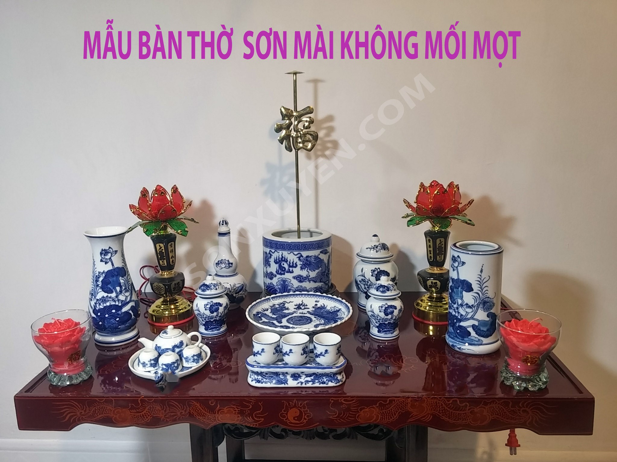 Bàn thờ gỗ sơn mài họa tiết lưỡng long chầu nguyệt