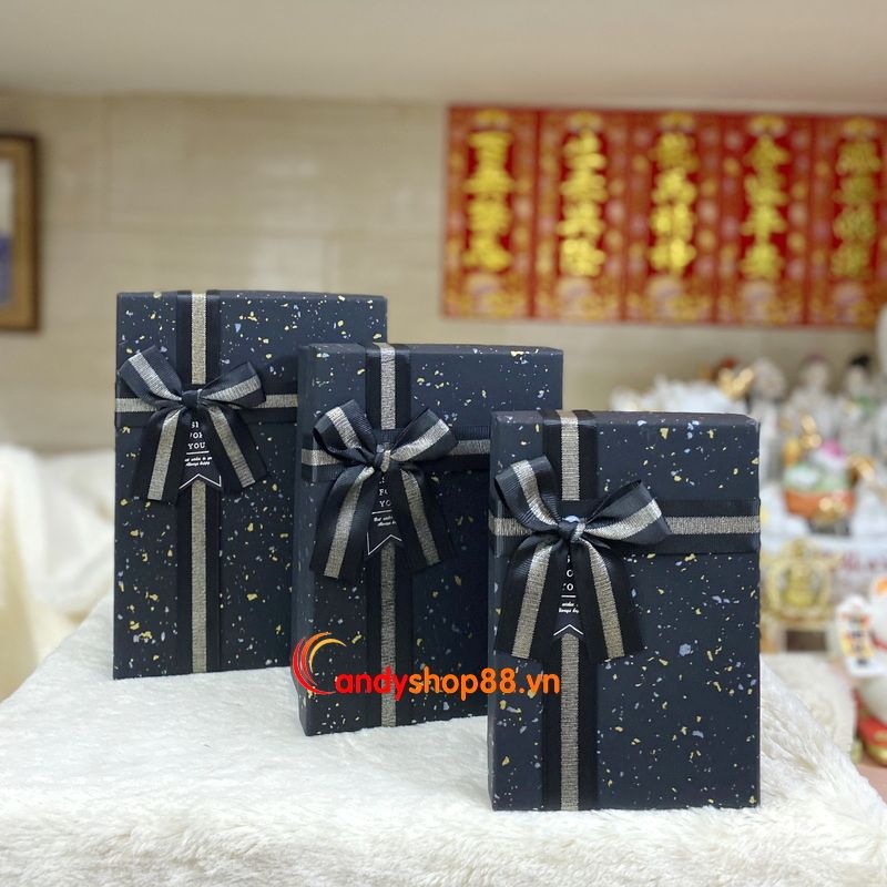 hộp quà tặng màu đen
