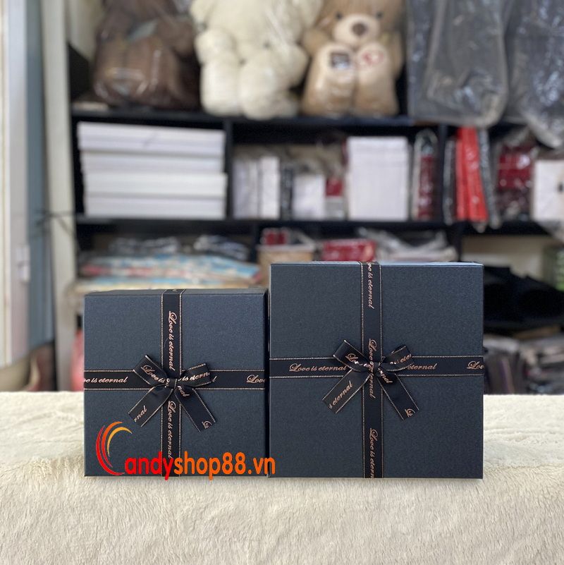 Hộp quà đen