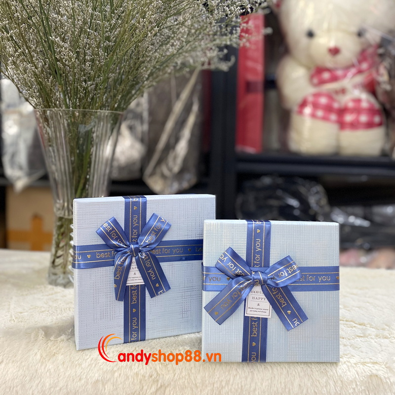 Hộp quà màu xanh dương