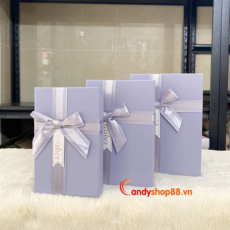 hộp quà sinh nhật màu tím