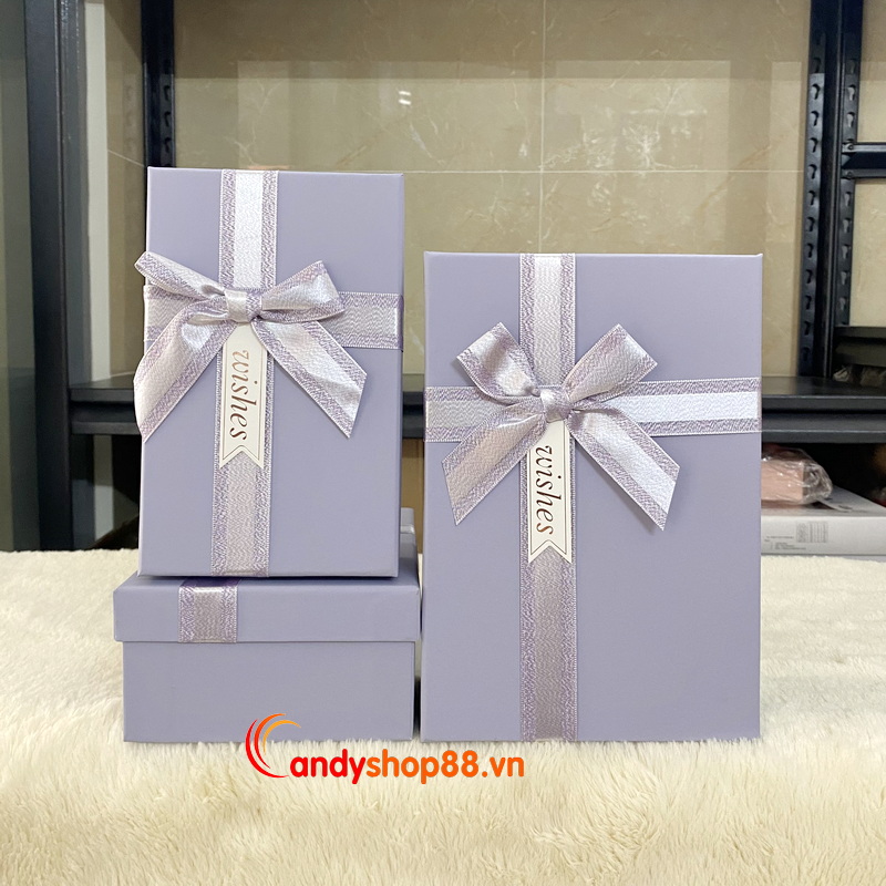 hộp quà sinh nhật màu tím