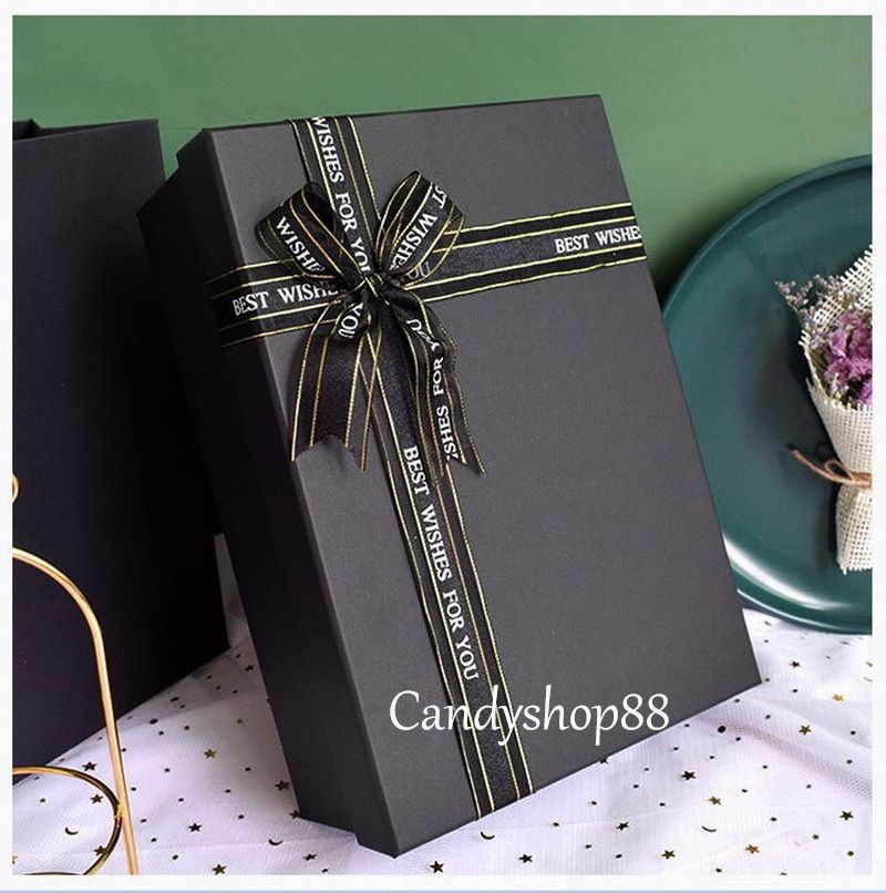 Hộp đựng quà tặng vuông trụ