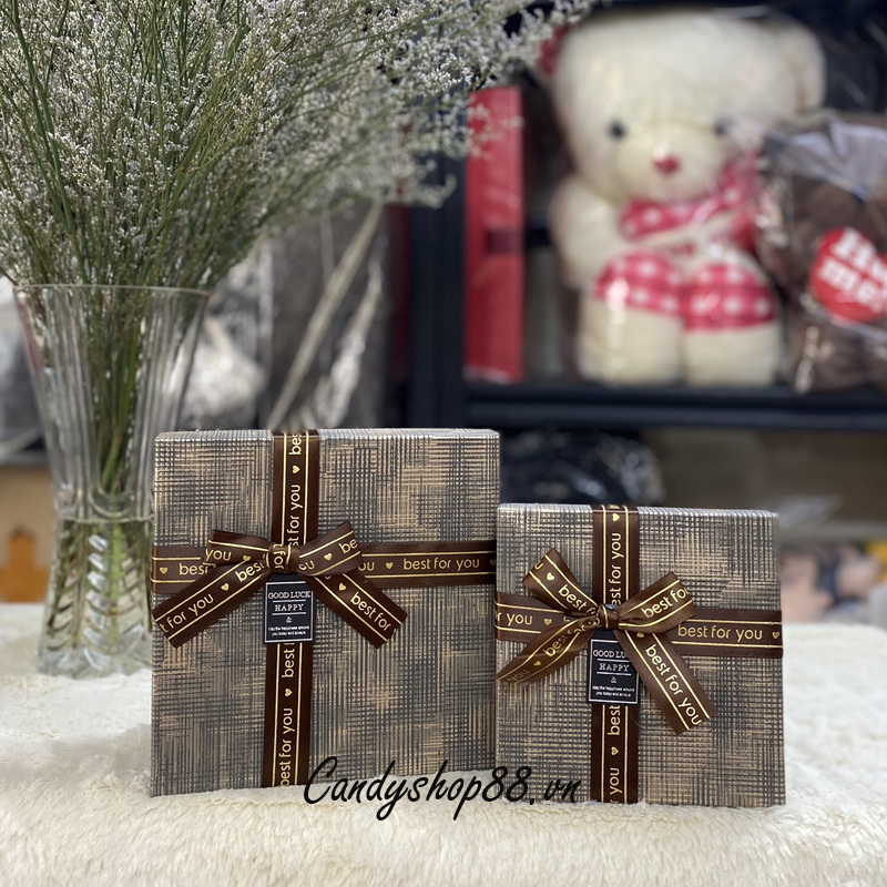 Hộp quà màu nâu