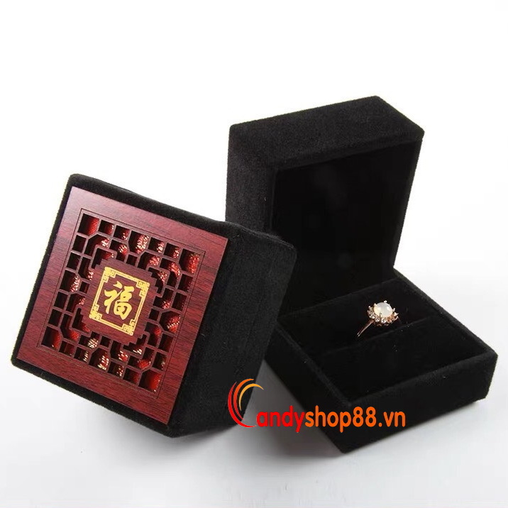 Hộp đựng nhẫn