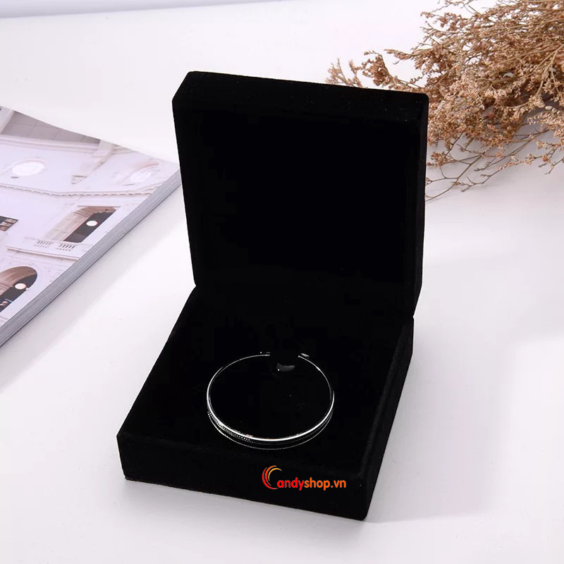 Hộp đựng vòng tay