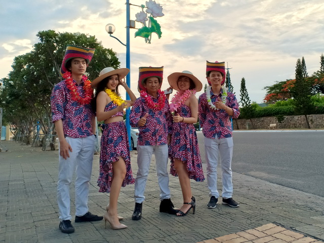 FLAMENCO TUMBADORA BAND BIỂU DIỄN TẠI VŨNG TÀU NHÀ HÀNG VẠN CHÀI SEAFOOD