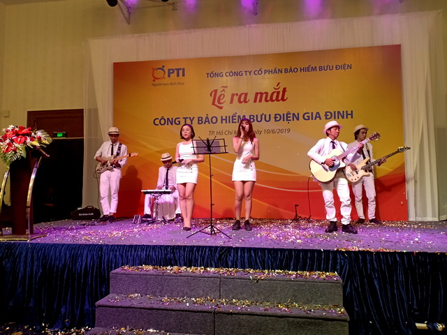 BAN NHẠC TUMBADORA FLAMENCO LỄ RA MẮT CÔNG TY BẢO HIỂM BƯU ĐIỆN GIA ĐỊNH