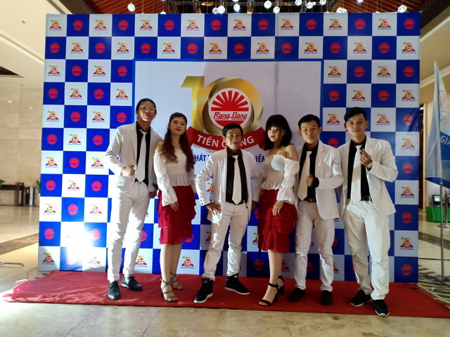 LỄ KỶ NIỆM 10 NĂM THÀNH LẬP NHÀ MÁY BÓNG ĐÈN PHÍCH NƯỚC RẠNG ĐÔNG 19/08/2009- 19/08/2019 - HỘI NGHỊ KHÁCH HÀNG KHU VỰC TIỀN GIANG