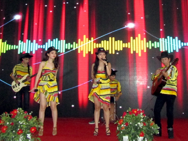 Ban nhạc Flamenco- Ban nhạc chuyên nghiệp- ban nhạc Acoustic