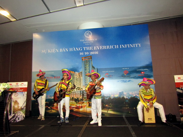 Ban nhạc Flamenco Tumbadora- Ban nhạc Acoustic