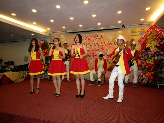 Ban nhạc Flamenco - Ban nhạc chuyên nghiệp-Ban nhạc sài gòn