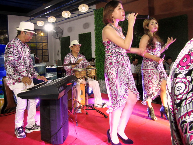 ban nhạc flamenco sài gòn