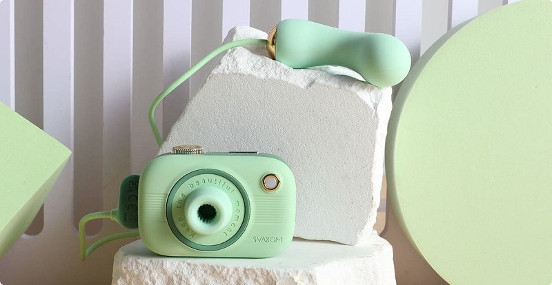 Máy bú hút kết hợp kẹp rung ti vú ngụy trang máy ảnh Svakom Alberta