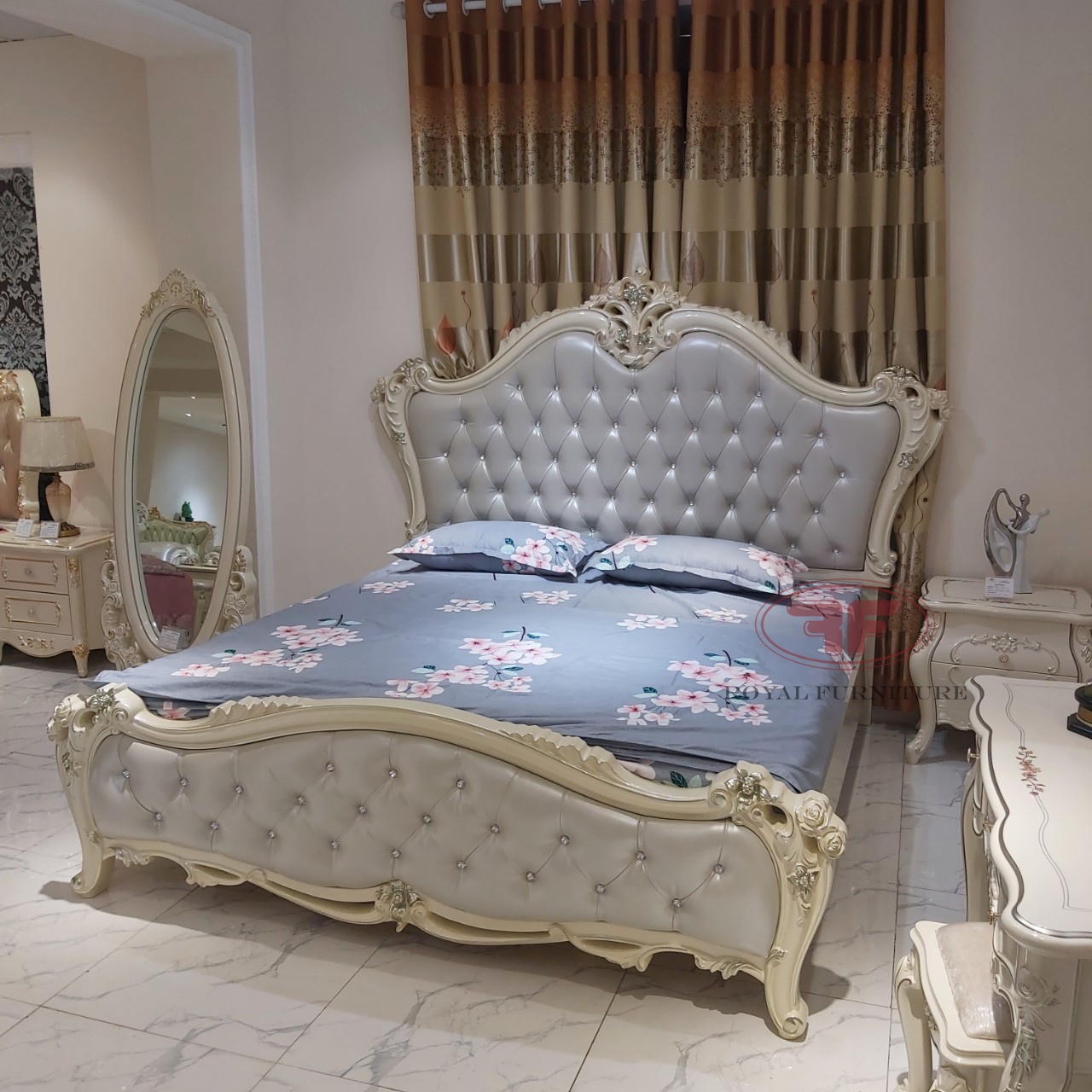 Giường ngủ tân cổ điển đẹp 919B