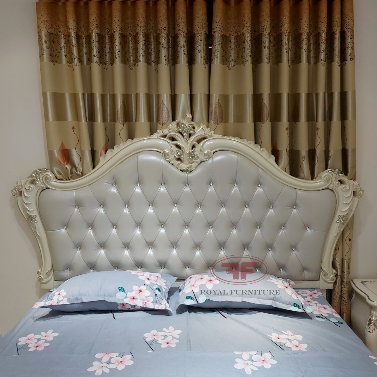 Giường ngủ tân cổ điển đẹp 919B