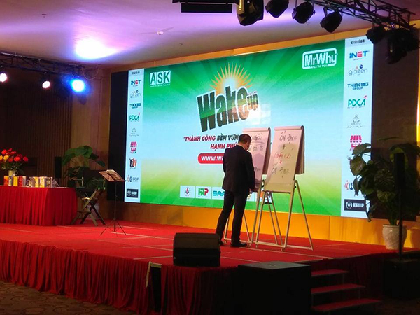 phạm ngọc anh wake up