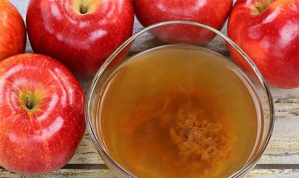 5 lợi ích tuyệt vời của giấm táo hữu cơ chứa con giấm mẹ