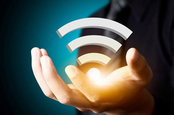 Bắt quả tang chồng ngoại tình cách nhà 35 cây số nhờ... wifi