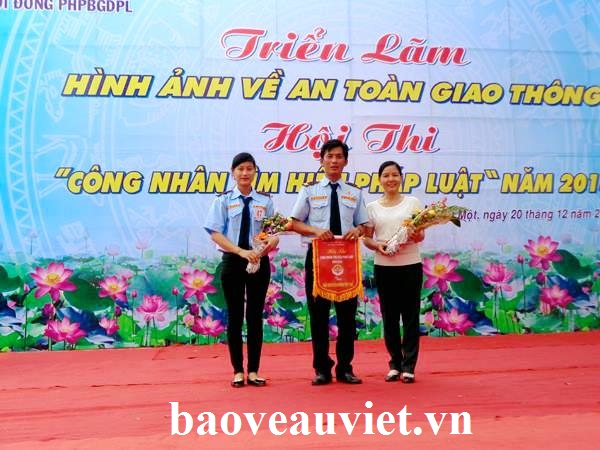 Hội thi 'Công nhân tìm hiểu pháp luật' năm 2015.