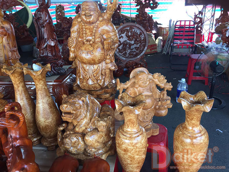 Tượng gỗ nu gõ - chỉ có ở Đại Kết