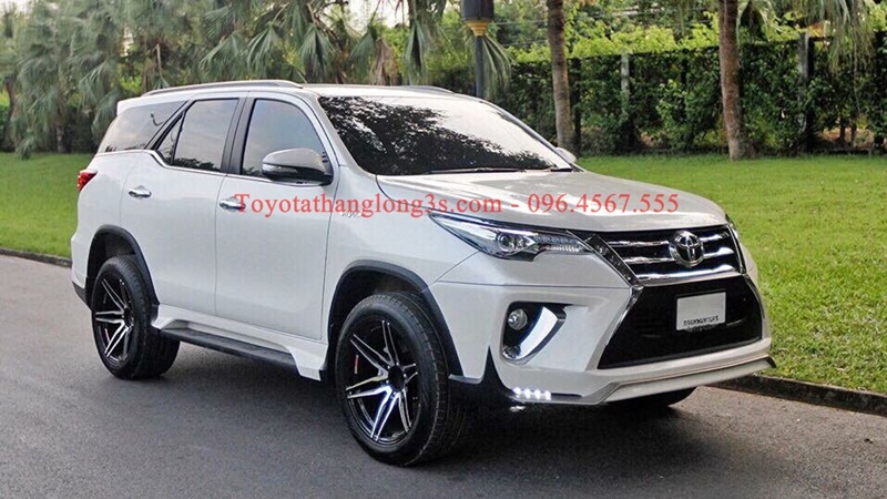 Đẹp, sang trọng, nổi bật là đặc điểm dễ nhận thấy của bộ body kít