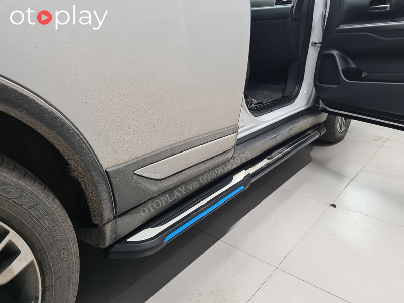 Phụ kiện lắp đặt ở cửa xe, giúp che chở sơn thành cửa khỏi trầy xước và bụi bẩn