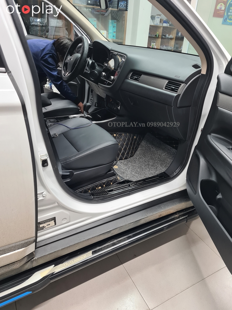 Bậc bước chân giúp ngoại hình xe bắt mắt hơn