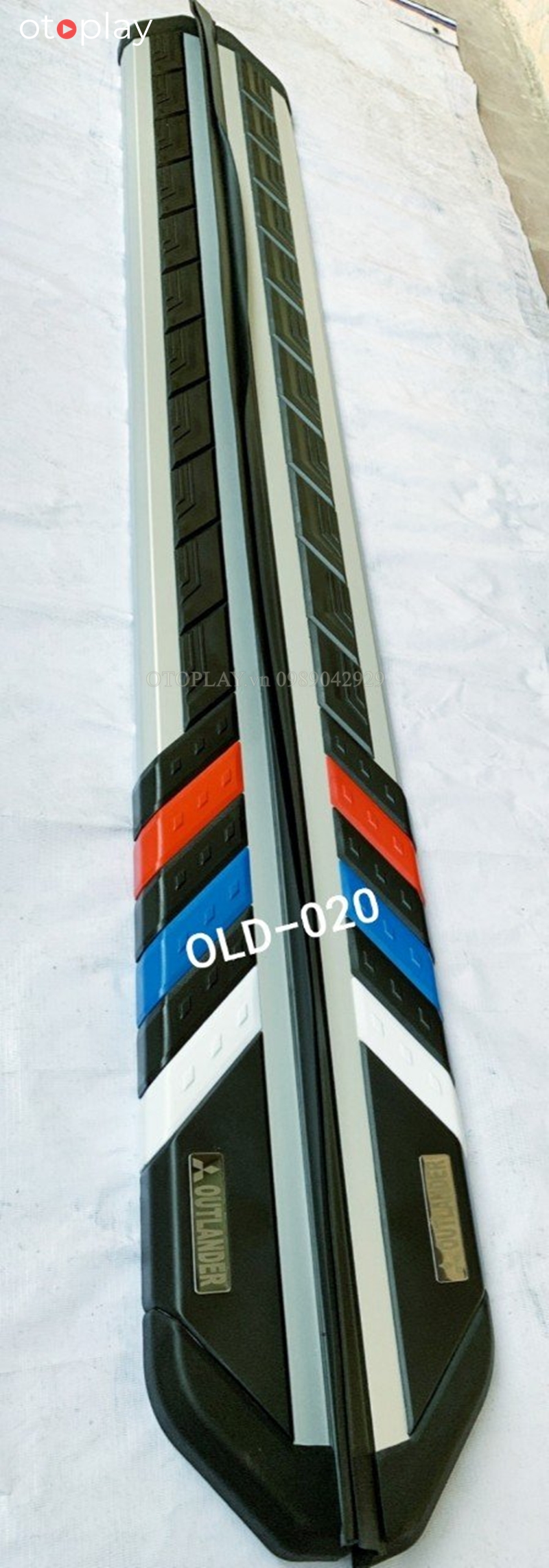 Mẫu bậc bước chân cho Outlander OLD-020