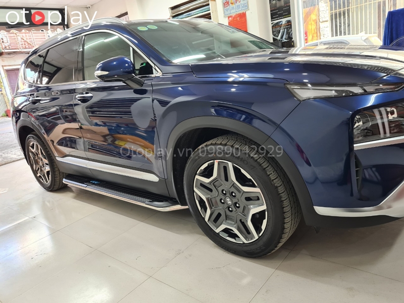 Cận cảnh Bậc bước chân Hyundai Santafe 2021-2022