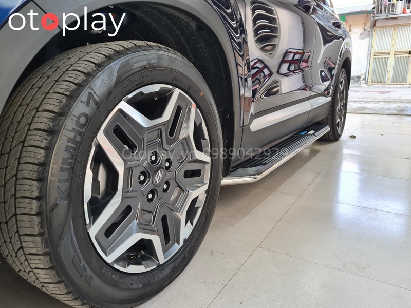 Hyundai Santafe 2021-2022 lắp bậc bước chân (khi đóng cửa xe)