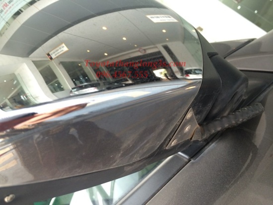 Bảo vệ cụm gương bằng xích chống trộm