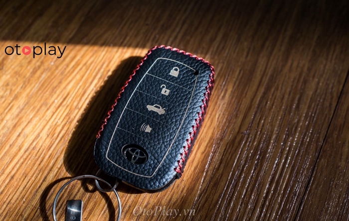 Bao da chìa khóa Camry 2020