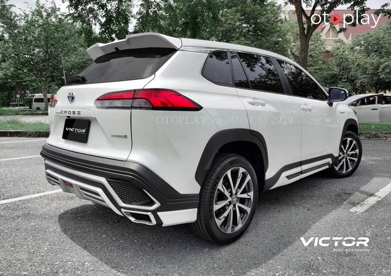 Ốp cản sau trong bộ bodykit Victor Thái Lan