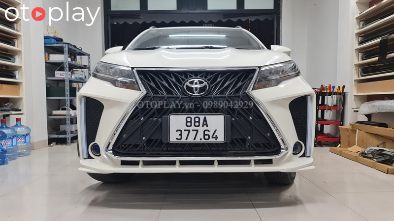 Đầu xe độ Bodykit nâng tầm lên Lexus