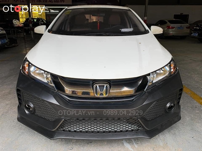 Cận cảnh độ ba đờ sốc trước độ Bodykit Honda City Type R