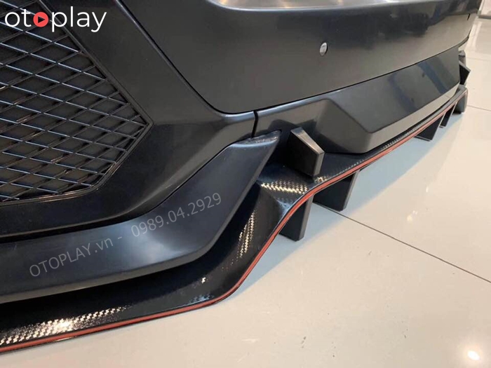 Honda Civic Độ Bodykit Type R trông mạnh mẽ hơn thời thượng hơn